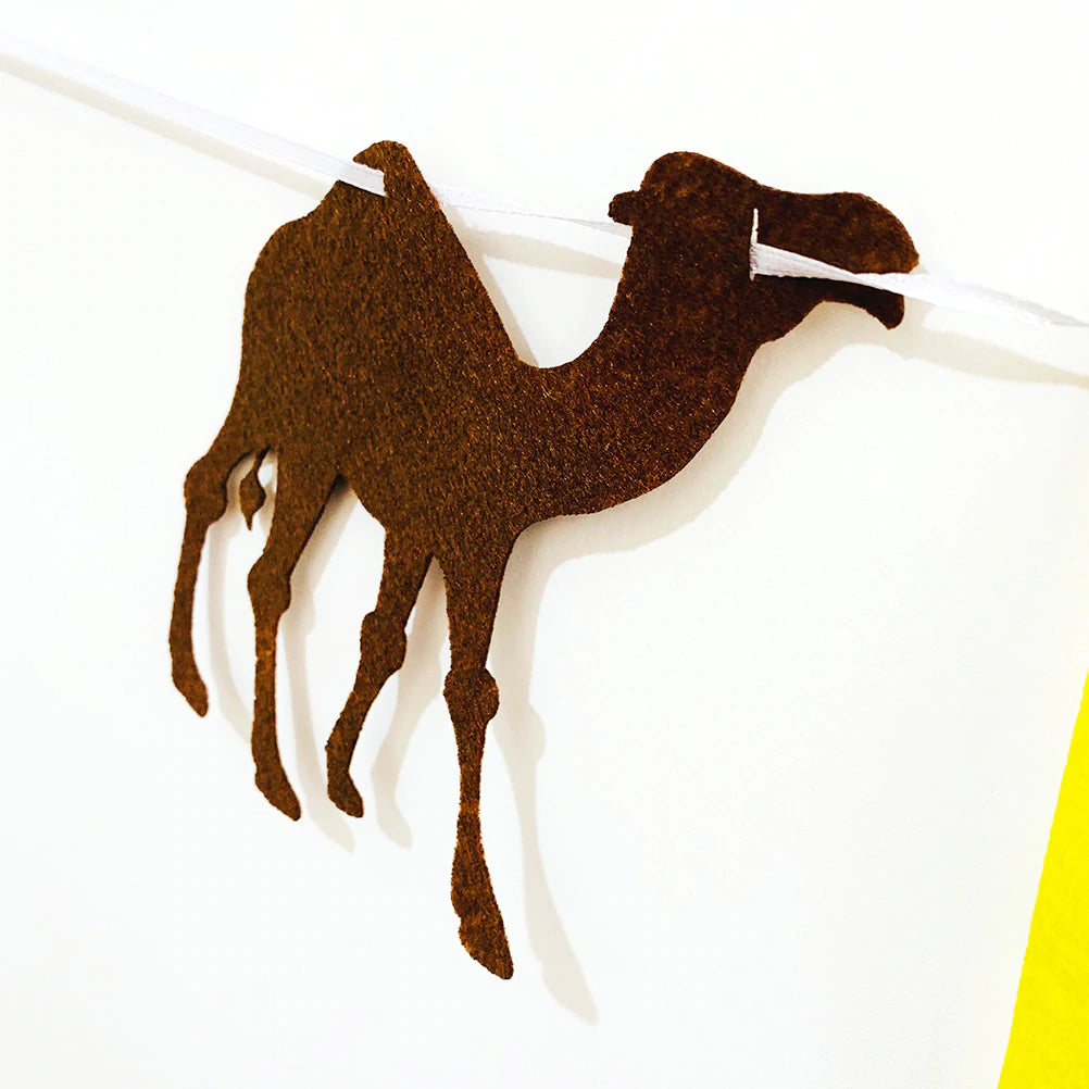 Eid Mubarak Felt Banner with 2 Camels and Crescent